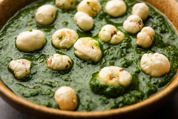 Découvrez la recette incontournable du curry de crevettes au lait de coco et à la citronnelle!